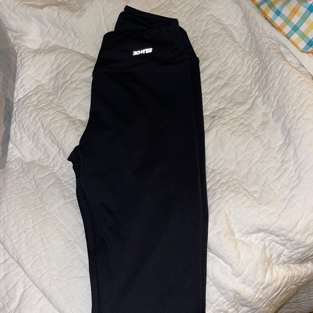 Bo and tee black leggings